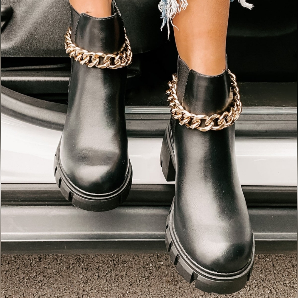 Madden Girl Black Ankle Boots NWT Sz 8M - Picture 2 of 9